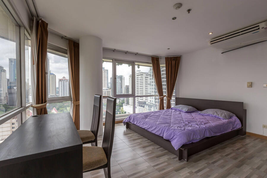Sukhumvit Suite · 1 bedroom · 63 SqM · Floor 15 · Asoke, Bangkok · Photo 4 Sukhumvit Suite 1-bedroom Condo in Asoke, Bangkok – photo 4