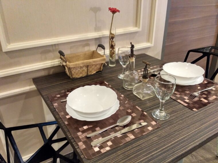 Dinning table