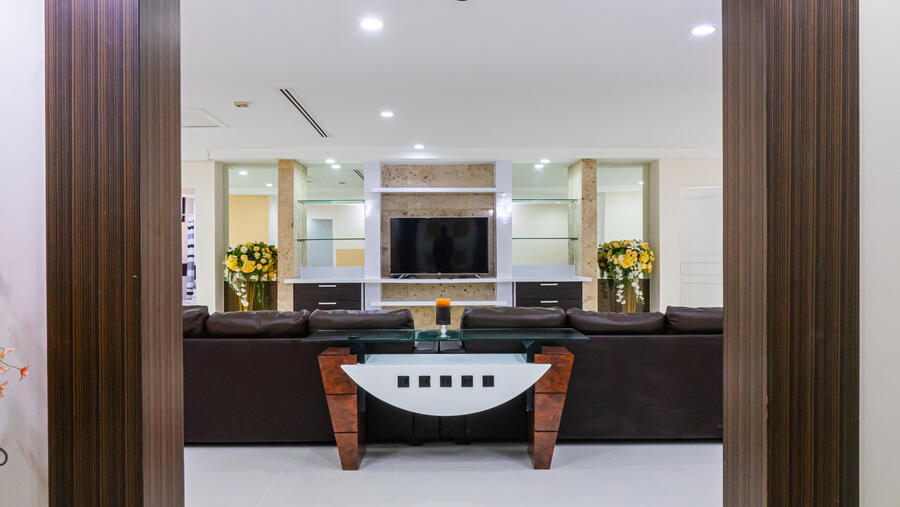 President Park Sukhumvit 24 · 3 bedroom · 265 SqM · Floor 11 · Phrom Phong, Bangkok · Photo 3 President Park Sukhumvit 24 3-bedroom Condo in Phrom Phong, Bangkok – photo 3
