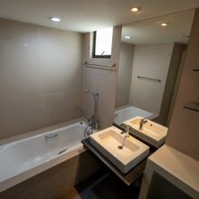 3rd bathroom 2