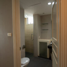 3rd bathroom (2)