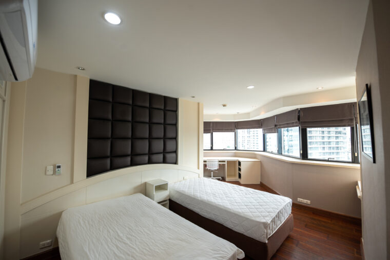 3rd bedroom (2)