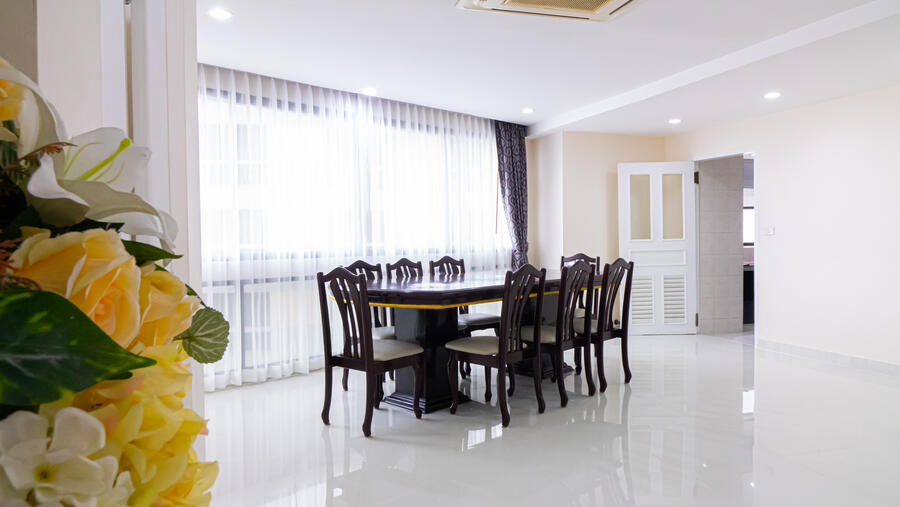 President Park Sukhumvit 24 · 3 bedroom · 265 SqM · Floor 11 · Phrom Phong, Bangkok · Photo 2 President Park Sukhumvit 24 3-bedroom Condo in Phrom Phong, Bangkok – photo 2