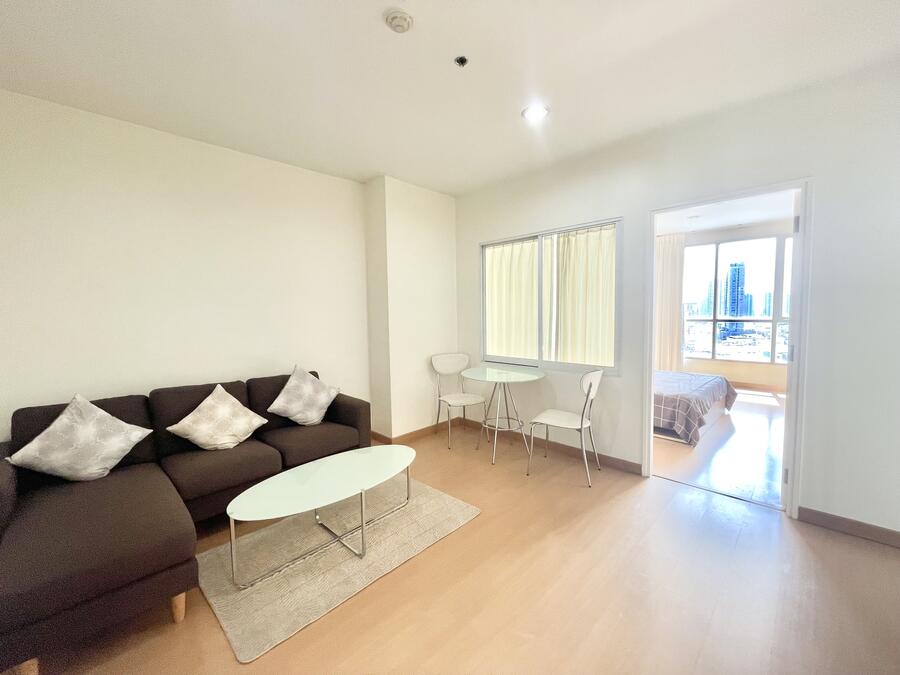 Life @ Sukhumvit 65 · 1 bedroom · 43.52 SqM · Floor 16 · Ekkamai, Bangkok · Photo 2 Life @ Sukhumvit 65 1-bedroom Condo in Ekkamai, Bangkok – photo 2
