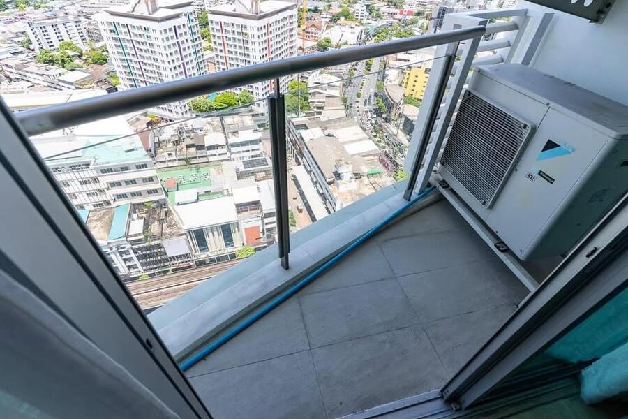 Sky Walk Condominium · 1 bedroom · 54 SqM · Floor 28 · Khlong Toei, Bangkok · Photo 2 Sky Walk Condominium 1-bedroom Condo in Khlong Toei, Bangkok – photo 2