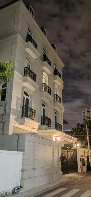 Luxury penthouse for rent on top floor of 4-storey private building. · 2 bedroom · Ekkamai, Bangkok · Photo 3 Luxury penthouse for rent on top floor of 4-storey private building. 2-bedroom Condo in Ekkamai, Bangkok – photo 3