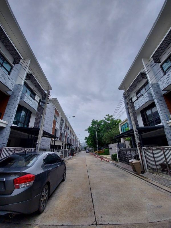 Plex Bangna · 3 bedroom · 190 SqM · Floor 3 · Bang Na, Bangkok · Photo 3 Plex Bangna 3-bedroom Office in Bang Na, Bangkok – photo 3