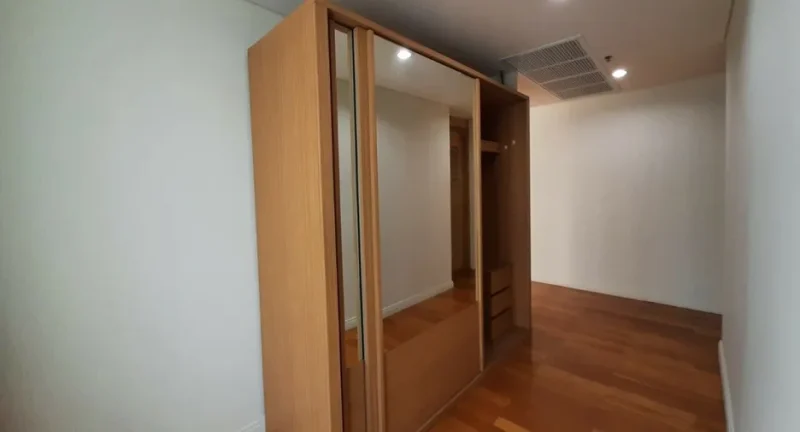 The Royal Saladaeng · 3 bedroom · 211 SqM · Silom, Bangkok · Photo 2 The Royal Saladaeng 3-bedroom Condo in Silom, Bangkok – photo 2